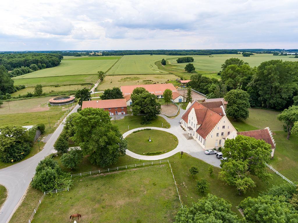 Boutique Hotel Gut Tribbevitz Neuenkirchen auf Rugen ภายนอก รูปภาพ