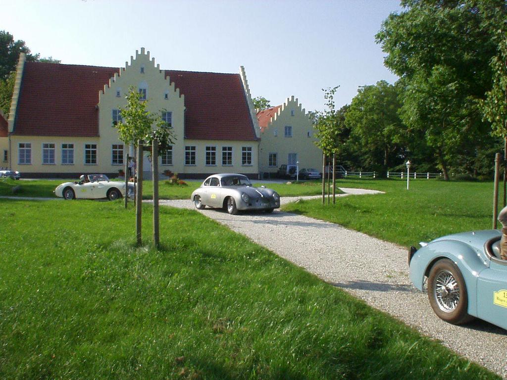 Boutique Hotel Gut Tribbevitz Neuenkirchen auf Rugen ภายนอก รูปภาพ